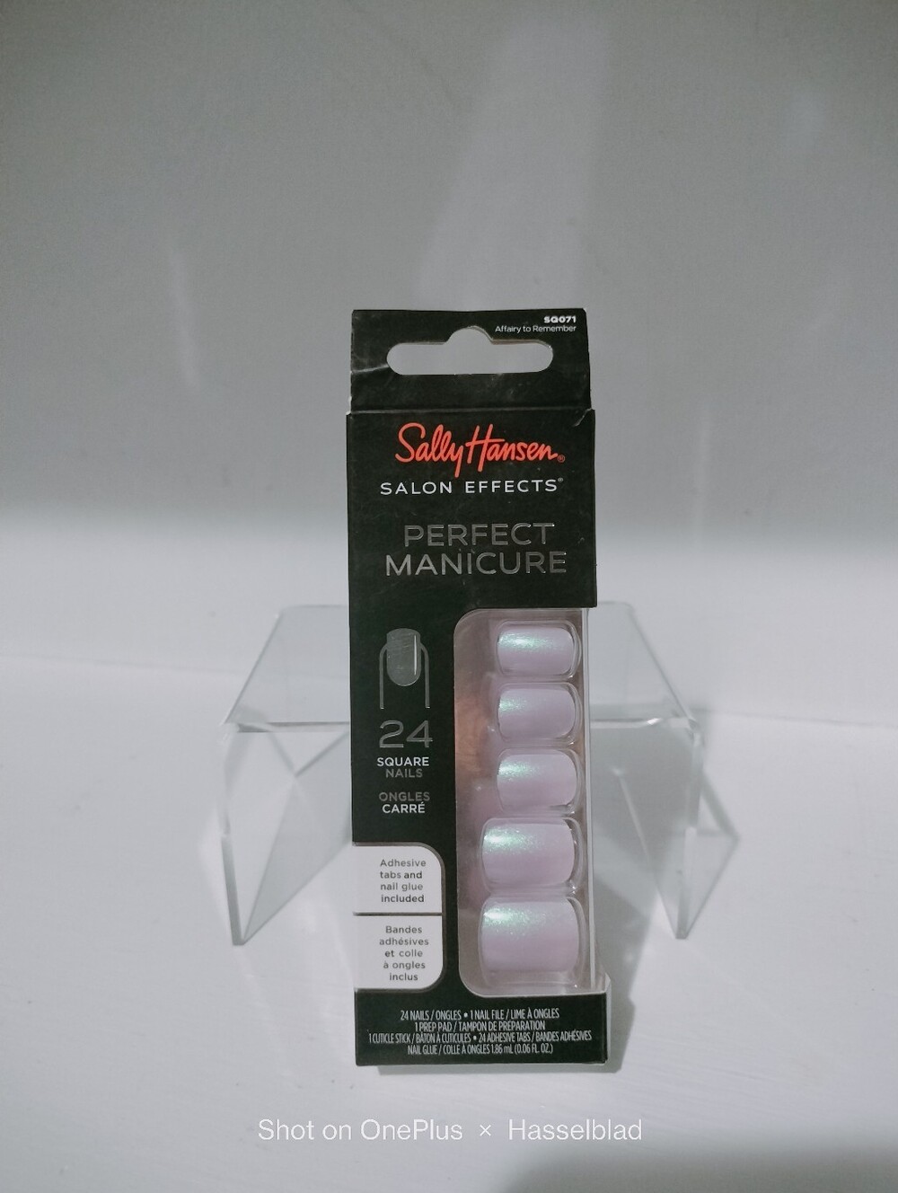 Sally Hansen Salon Effects Press-On Nails — Iridescent Light Pink